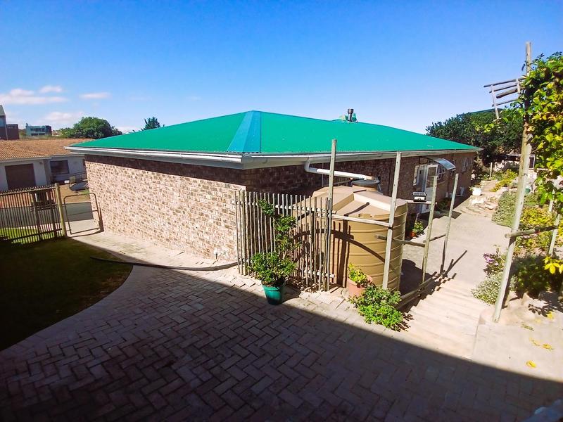 3 Bedroom Property for Sale in Stilbaai Wes Western Cape